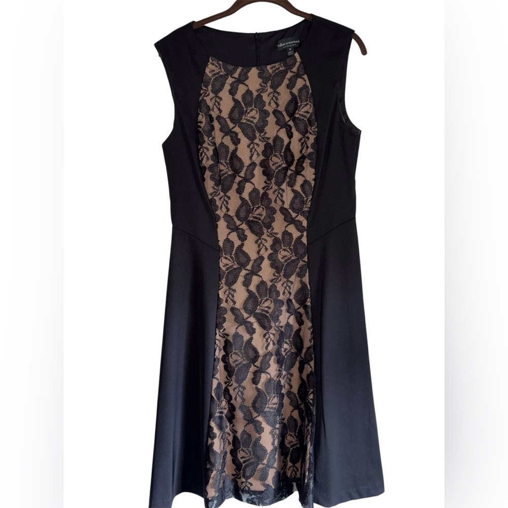 Connected Apparel Black and Tan Sleeveless Sheath Dress